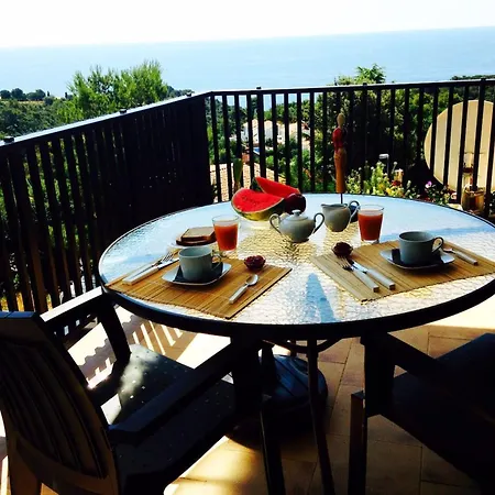 3 Bedrooms With Shared Pool Terrace And Wifi At Canyelles * Lloret de Mar