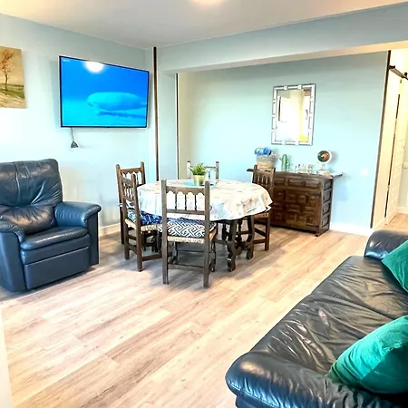3 Bedrooms With Shared Pool Terrace And Wifi At Canyelles Lejlighed