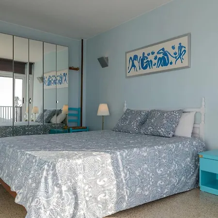 3 Bedrooms With Shared Pool Terrace And Wifi At Canyelles