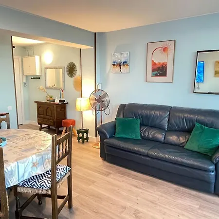 Apartment 3 Bedrooms With Shared Pool Terrace And Wifi At Canyelles *