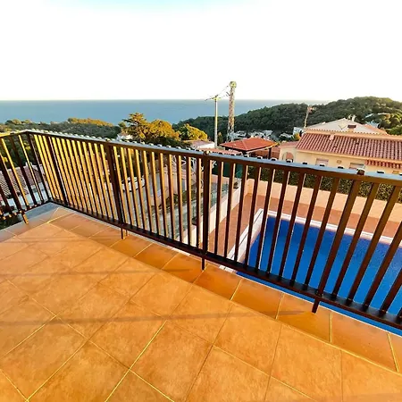 3 Bedrooms With Shared Pool Terrace And Wifi At Canyelles *