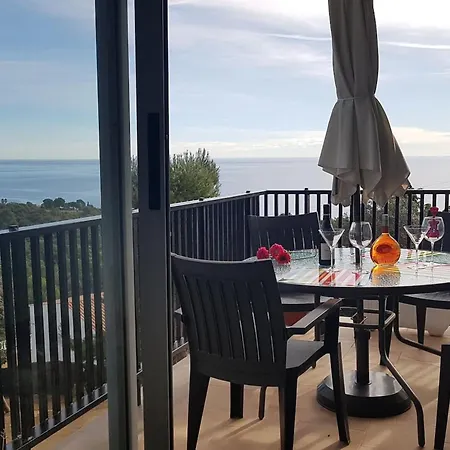 3 Bedrooms With Shared Pool Terrace And Wifi At Canyelles Apartment *