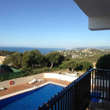 3 Bedrooms With Shared Pool Terrace And Wifi At Canyelles Apartment *