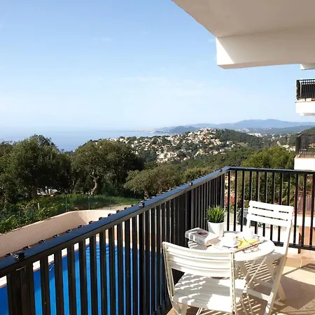 3 Bedrooms With Shared Pool Terrace And Wifi At Canyelles *